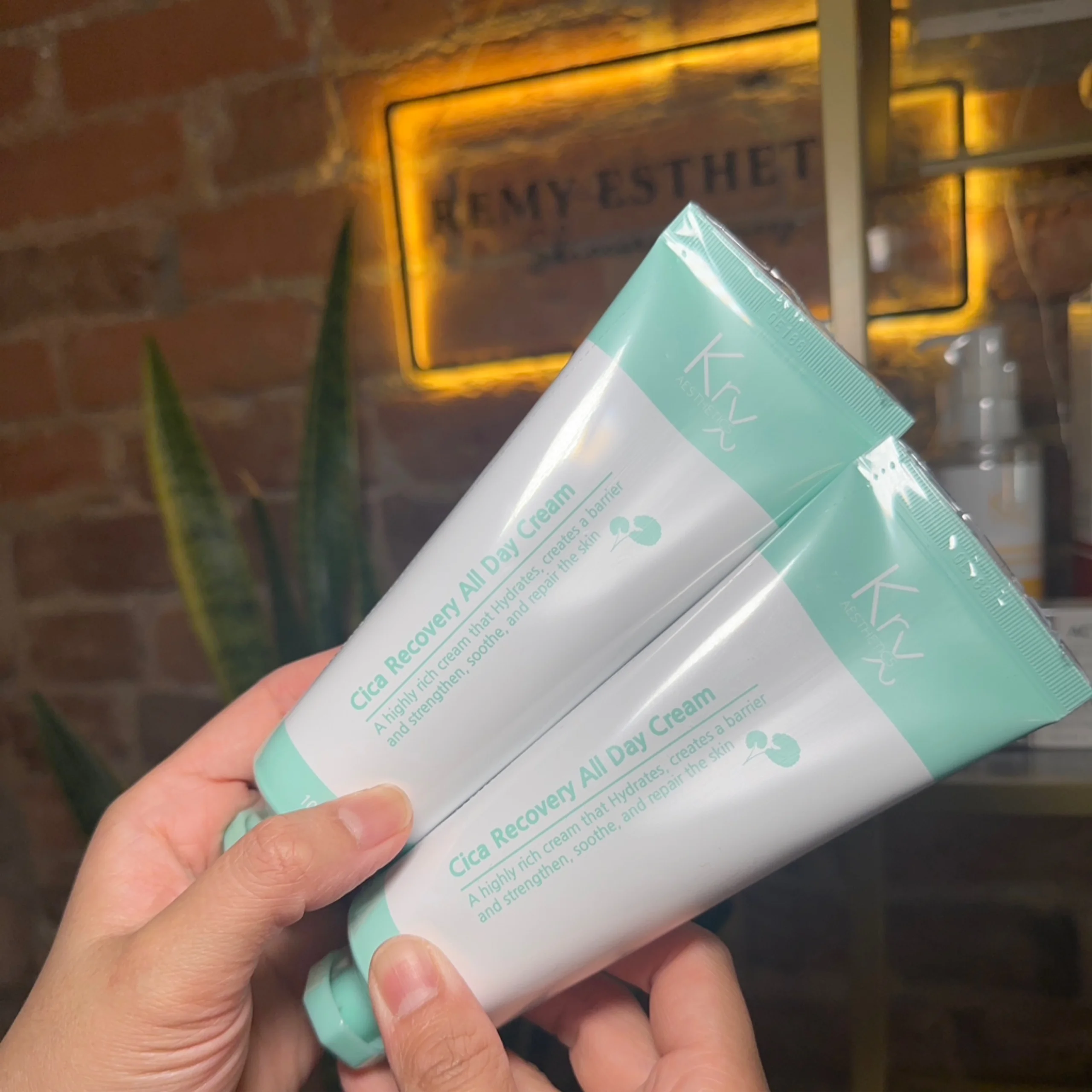 Cica full size cream